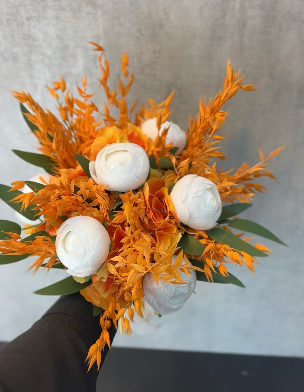 Buchet de mireasa alb – portocaliu Love in Porto
