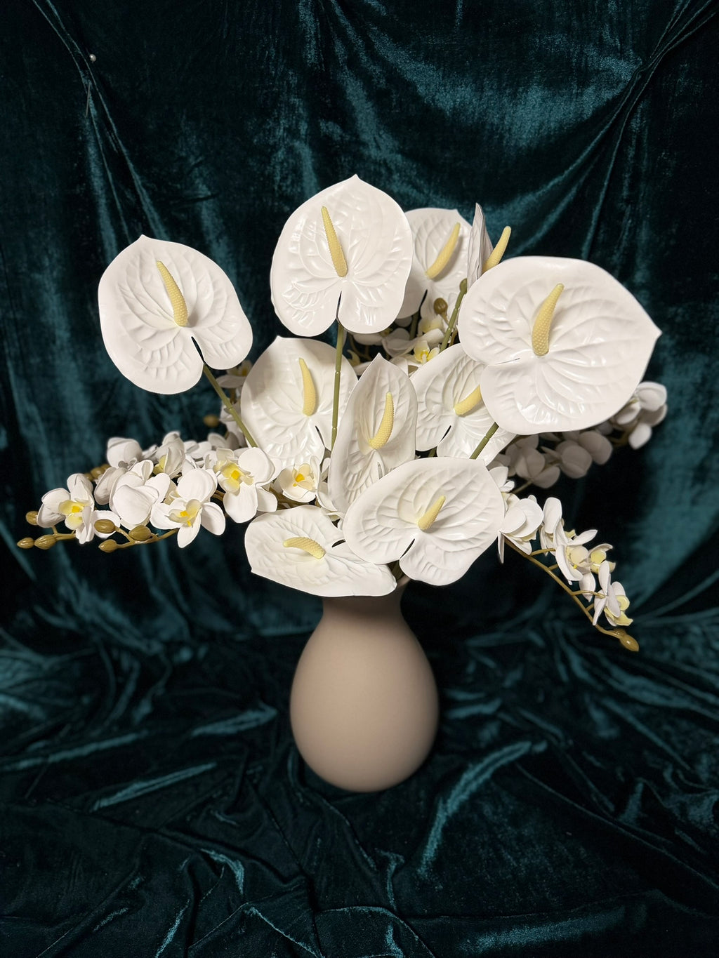 Anthurium si orhidee in vaza - Decor cu flori artificiale