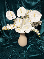 Anthurium si orhidee in vaza - Decor cu flori artificiale