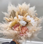 Buchet de mireasa cu pampas