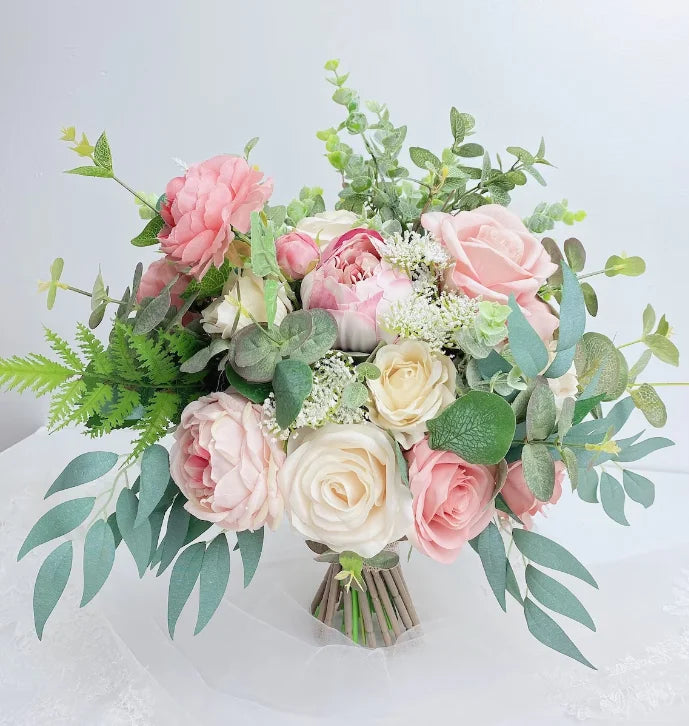 Buchet de mireasa culori pale