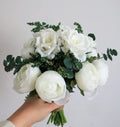 Buchet de mireasa cu ranunculus