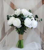 Buchet de mireasa cu ranunculus