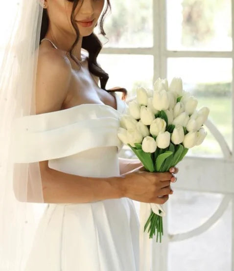 Buchet de mireasa din Lalele Albe