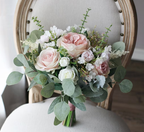 Buchet nasa Roz pal