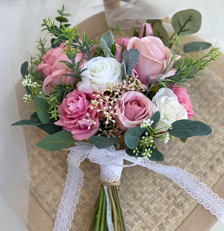 Buchet de nasa Fuchsia