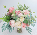 Buchet nasa verde ascuns