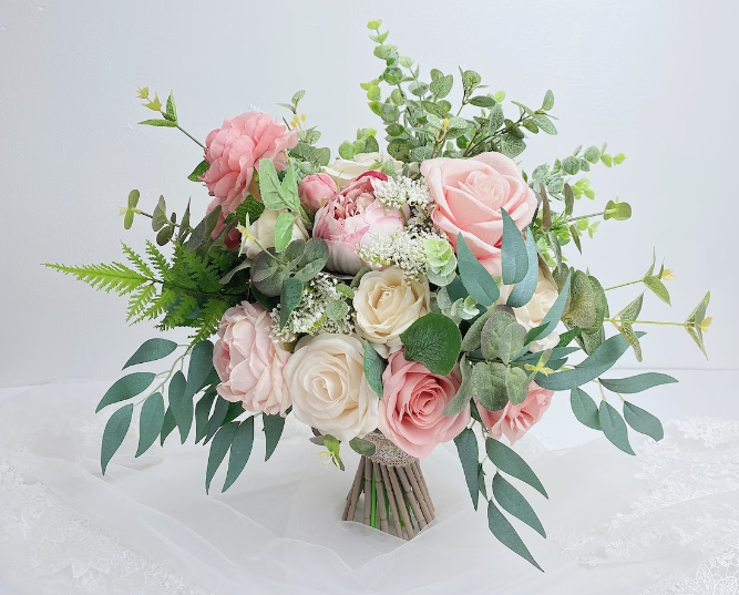 Buchet nasa verde ascuns