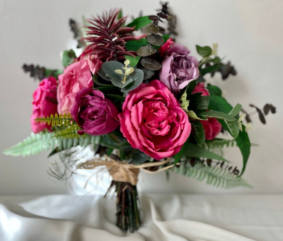 Buchet nasa Roz aprins