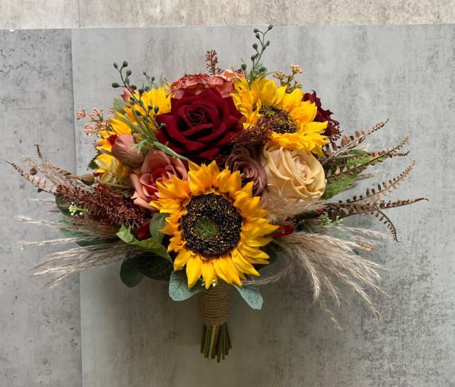 Buchet nasa Apus de August