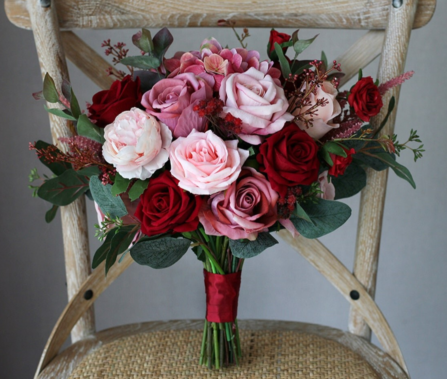 Buchet de nasa Roz Rosu